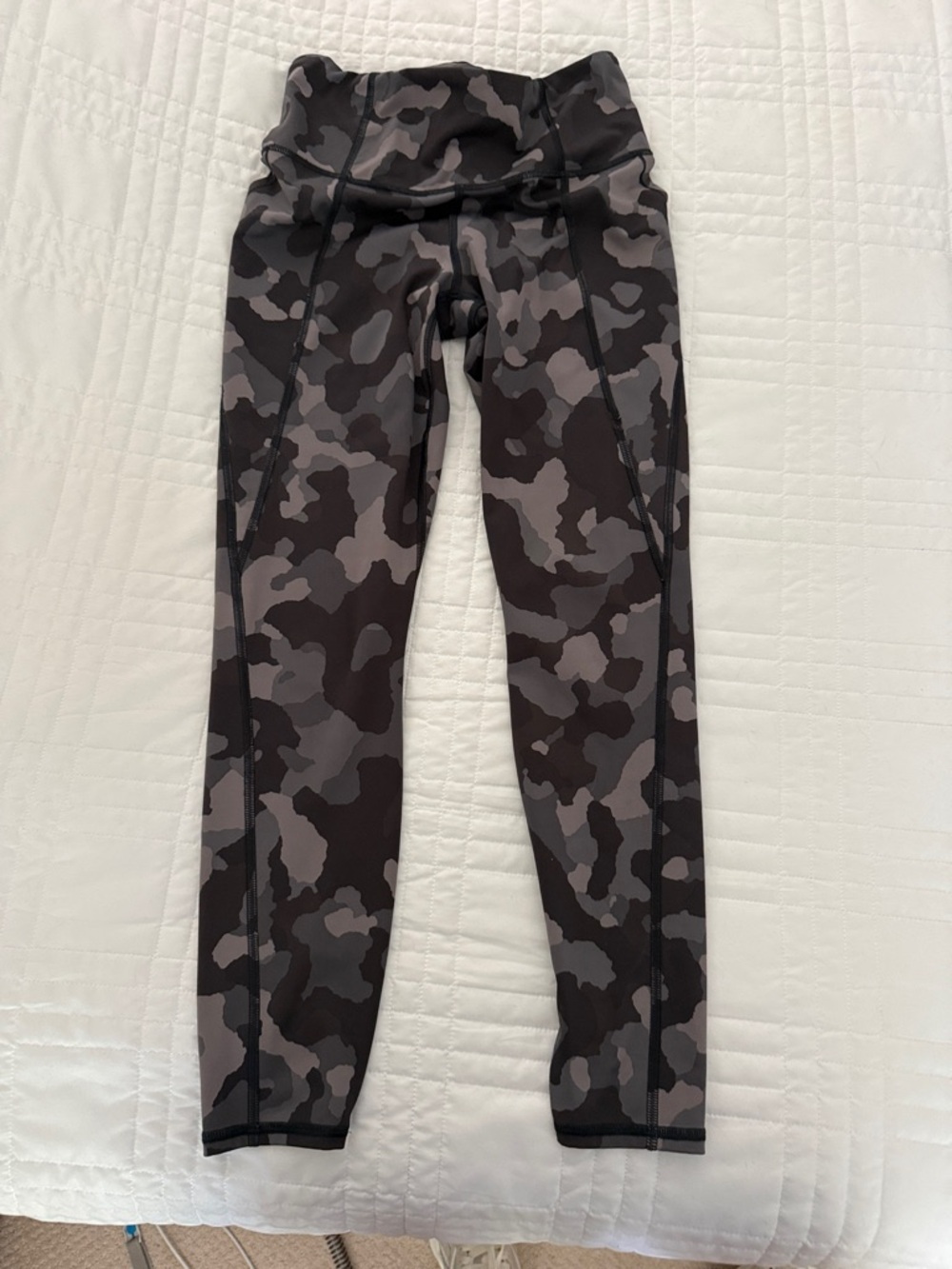 Athleta Gray & Black Camo Performance Leggings
